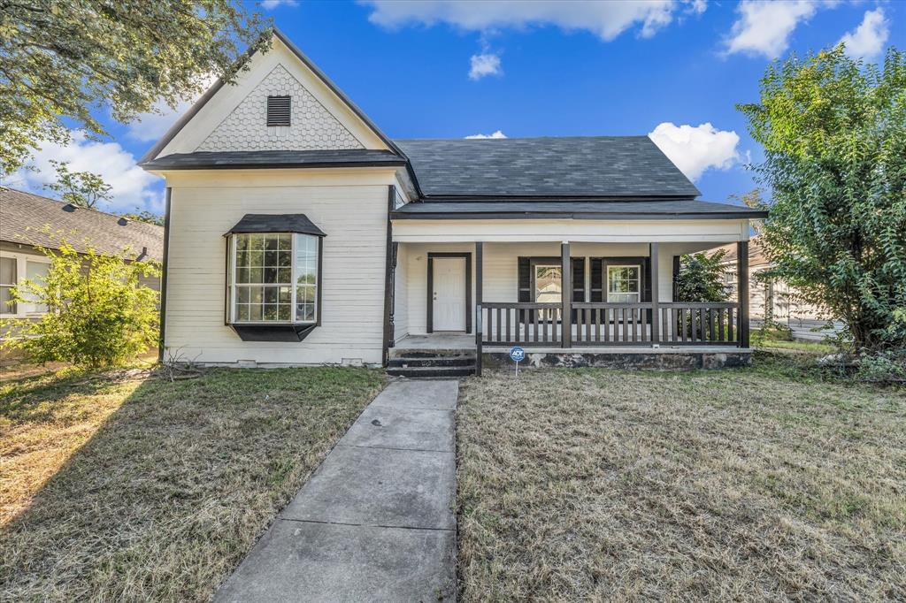 2524 McFerrin Avenue Waco, TX 76708 - Photo 2 of 29 View of front of property with covered porch, a shingled roof, and a front yard