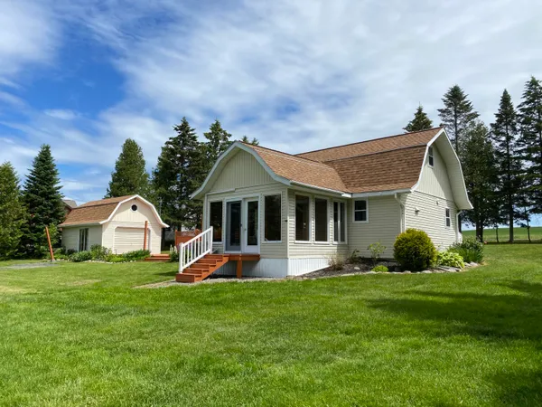 $379,900 | 46 Pelletier Island Road, St. Agatha, ME 04772