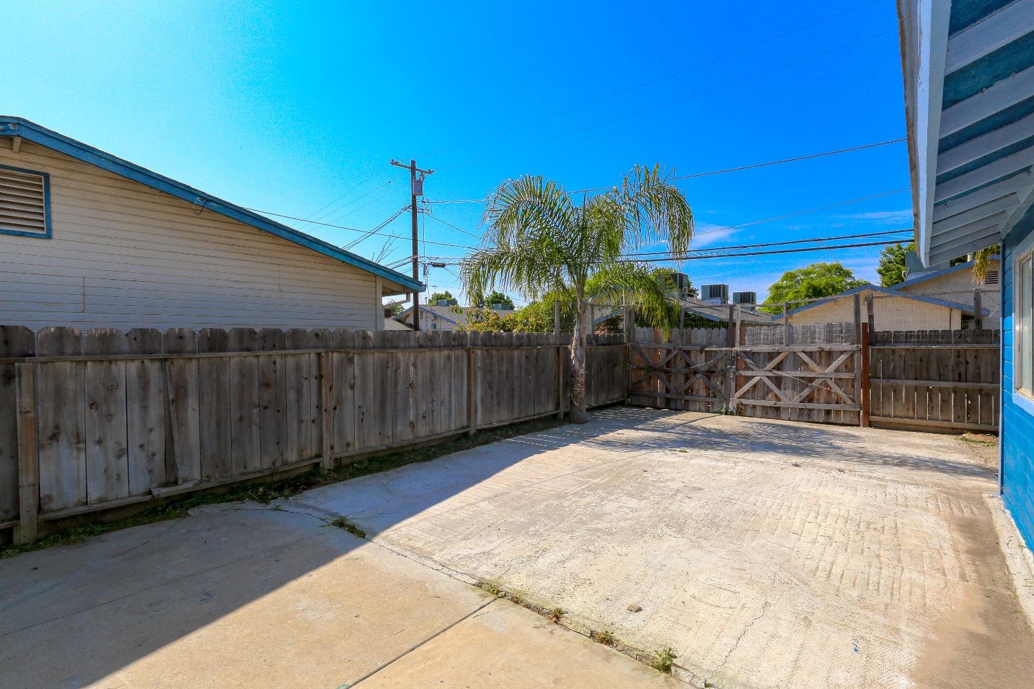 268 East 10th Street Merced, CA 95341 - Photo 16 of 30