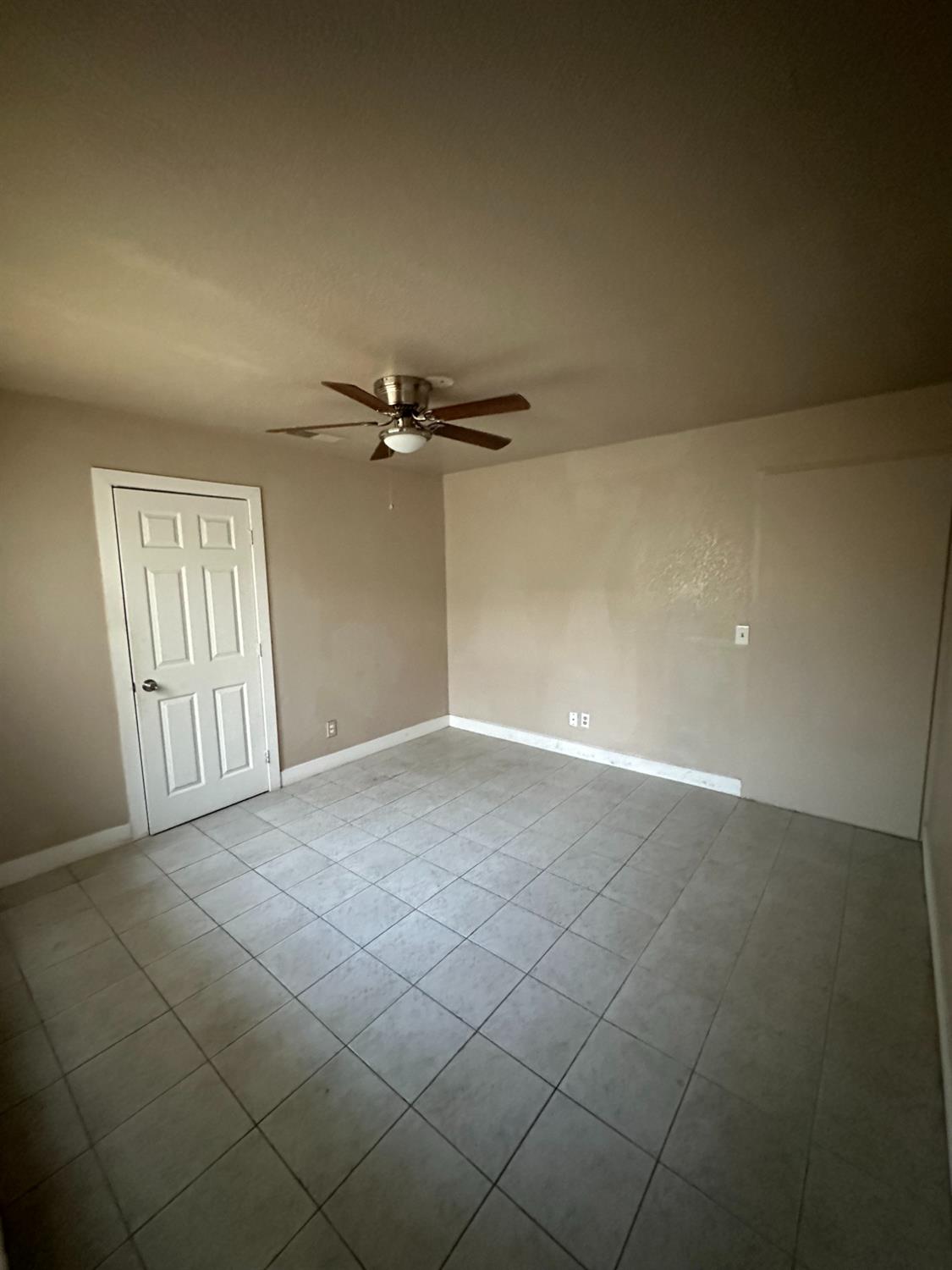 268 East 10th Street Merced, CA 95341 - Photo 24 of 30