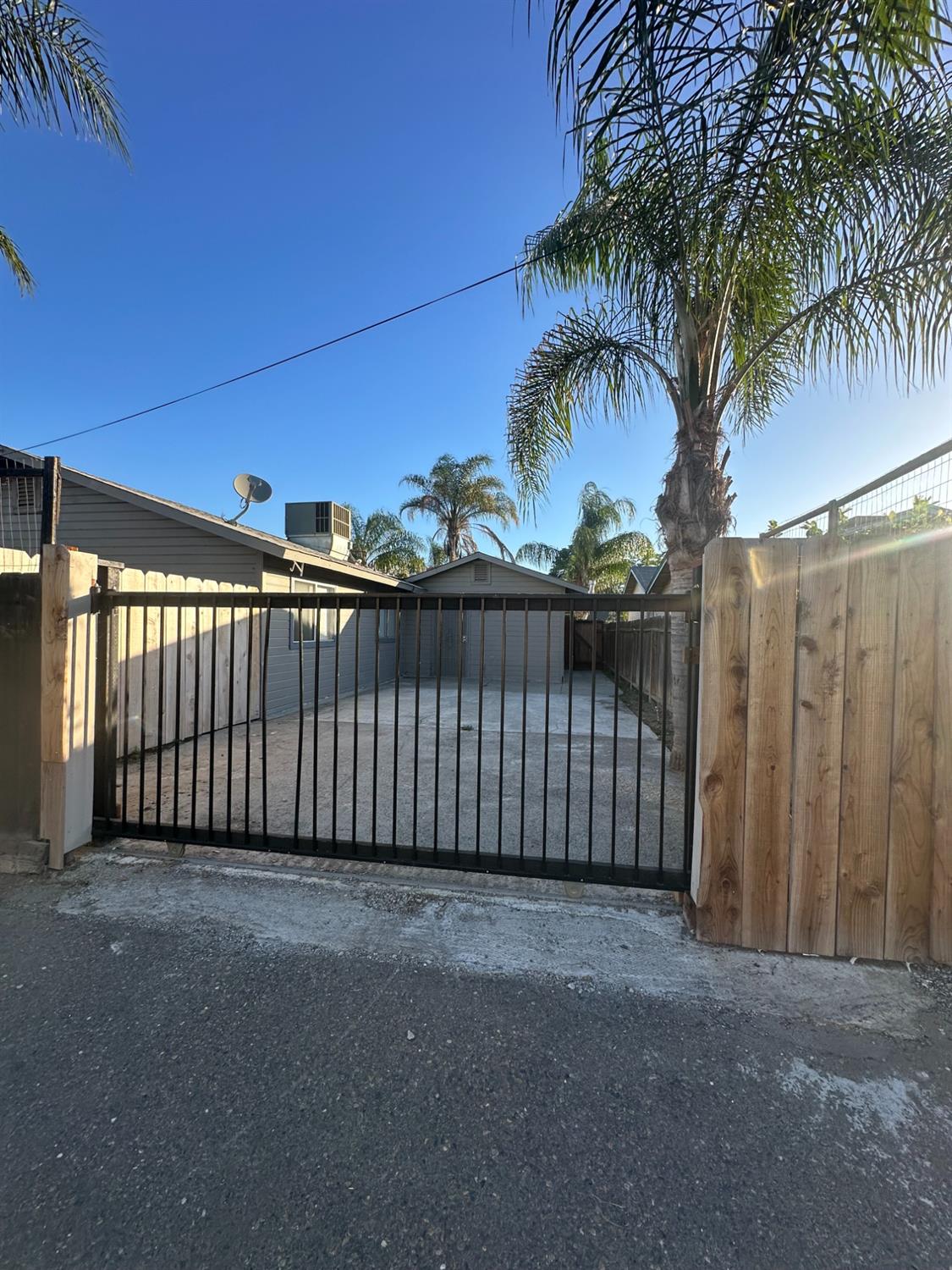 268 East 10th Street Merced, CA 95341 - Photo 25 of 30