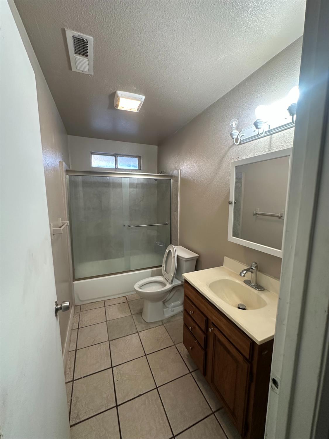 268 East 10th Street Merced, CA 95341 - Photo 28 of 30