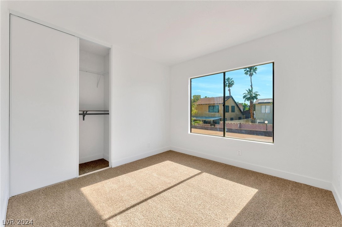 4737 Mountain Valley Road Las Vegas, NV 89121 - Photo 32 of 42 Gallery Image 32