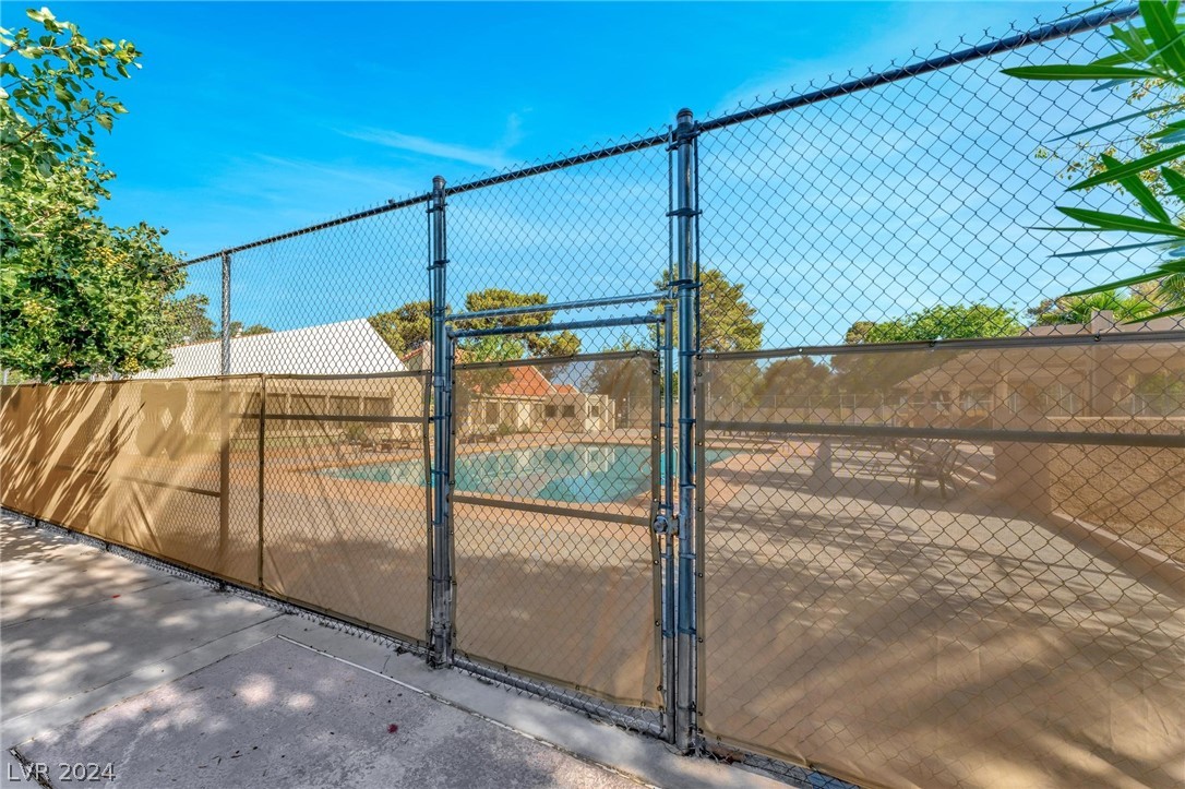 4737 Mountain Valley Road Las Vegas, NV 89121 - Photo 42 of 42 Gallery Image 42
