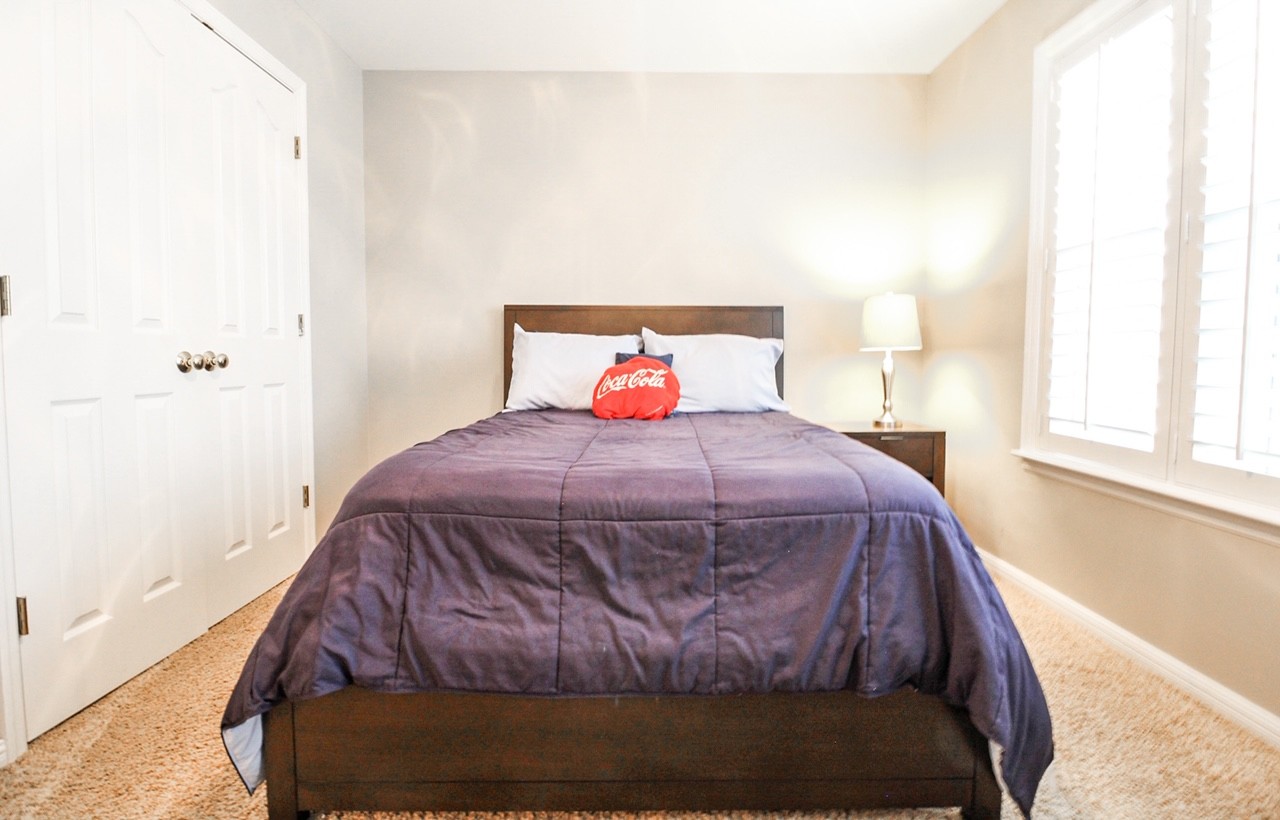 4840 Redcastle Ridge Nashville, TN 37211 - Photo 31 of 37 a bedroom with a bed and window