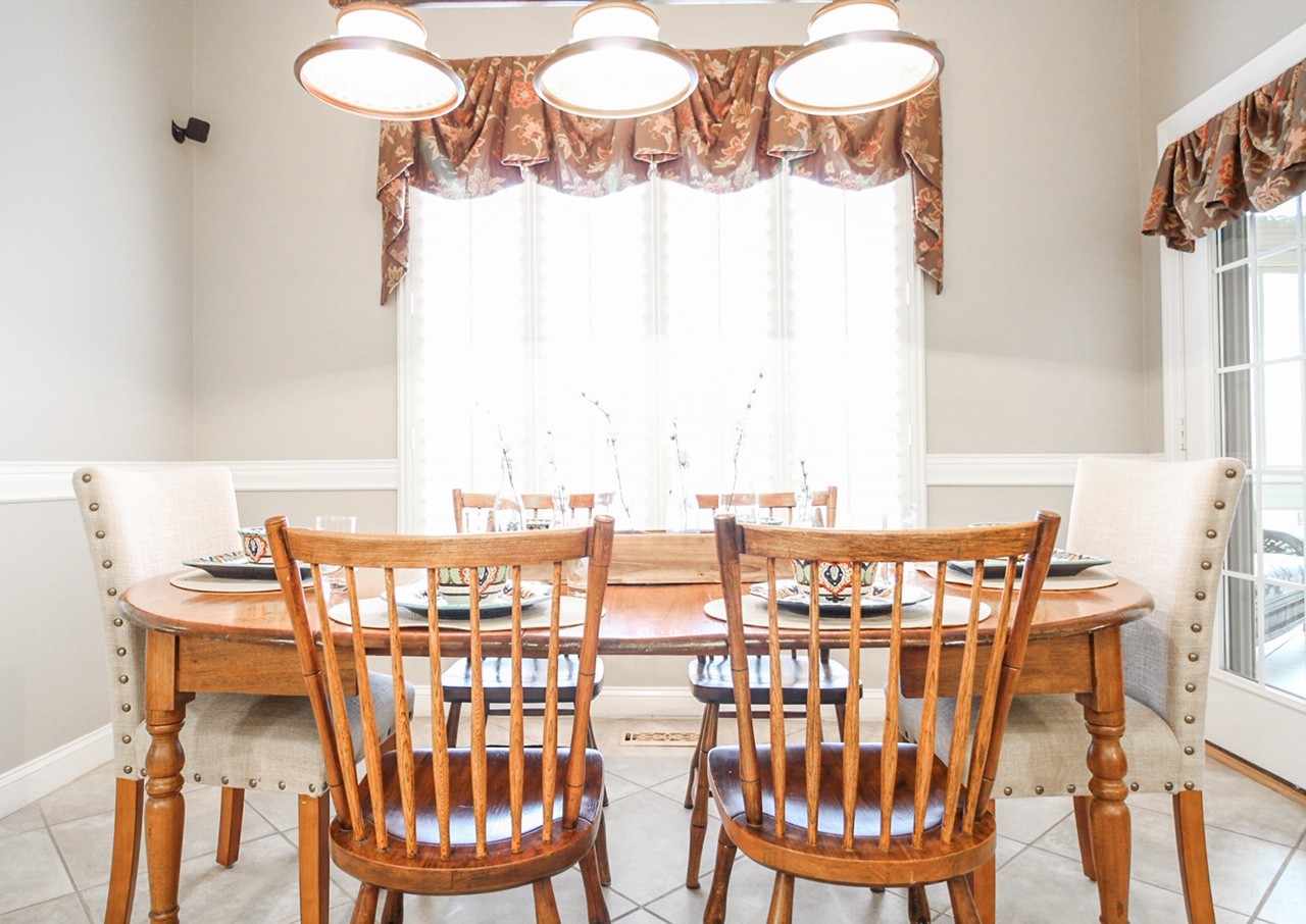 4840 Redcastle Ridge Nashville, TN 37211 - Photo 35 of 37 a view of a dining room with furniture and chandelier