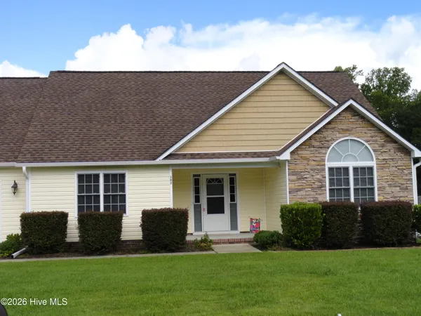 $362,000 | 382 Carolina Pines Boulevard, New Bern, NC 28560