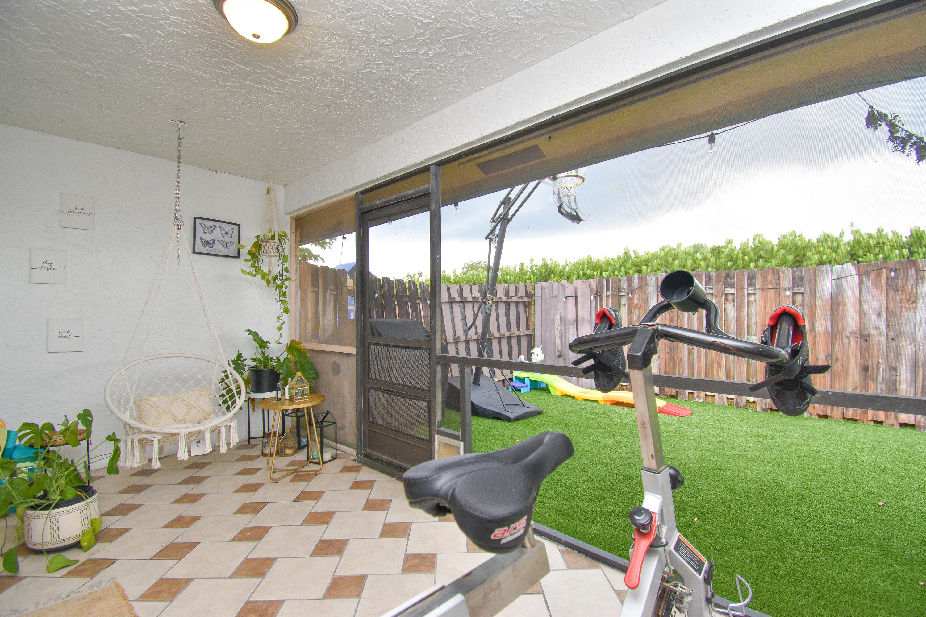 22157 Thomas Terrace Boca Raton, FL 33433 - Photo 27 of 31 the patio and yard
