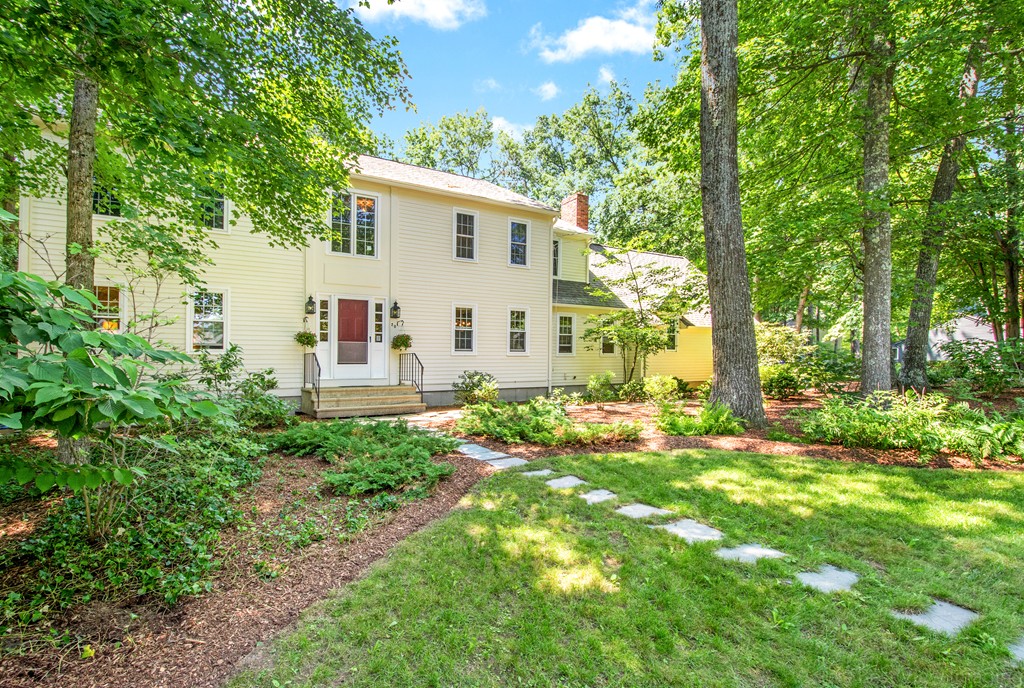 20 Grist Mill Road Acton, MA 01720 - Photo 1 of 30 Gallery Image 1
