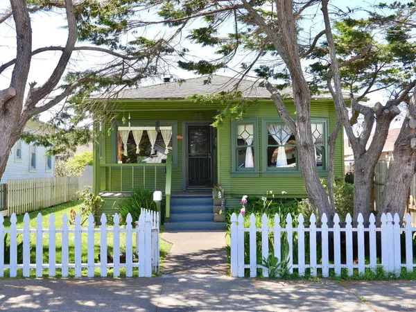 $520,000 | 753 Stewart Street, Fort Bragg, CA 95437