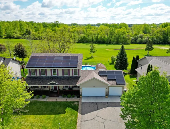 $409,900 | 715 Acacia Drive, Annandale, MN 55302
