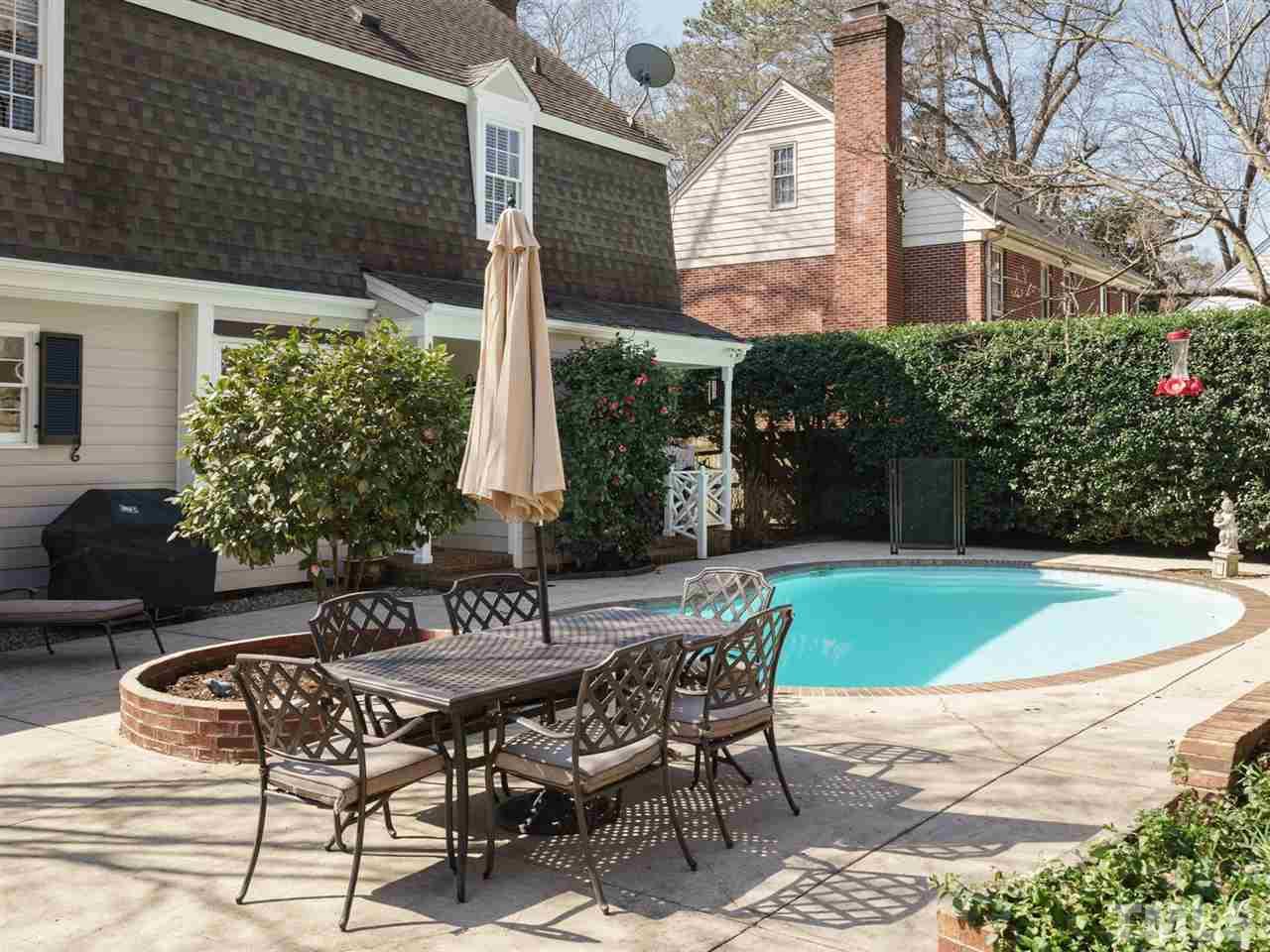 2327 Hales Road Raleigh, NC 27608 - Photo 22 of 25