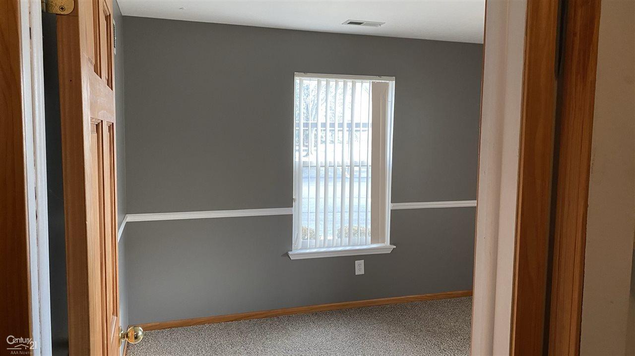 1574 O'Neil Circle Rochester Hills, MI 48307 - Photo 11 of 20