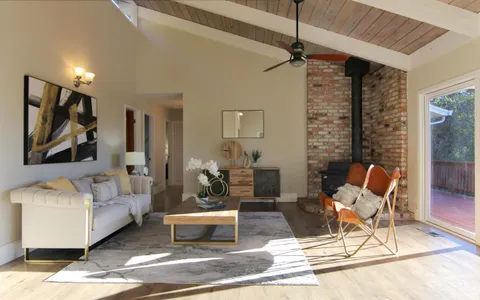 $1,495,000 | 23416 Sunset Drive, Los Gatos, CA 95033