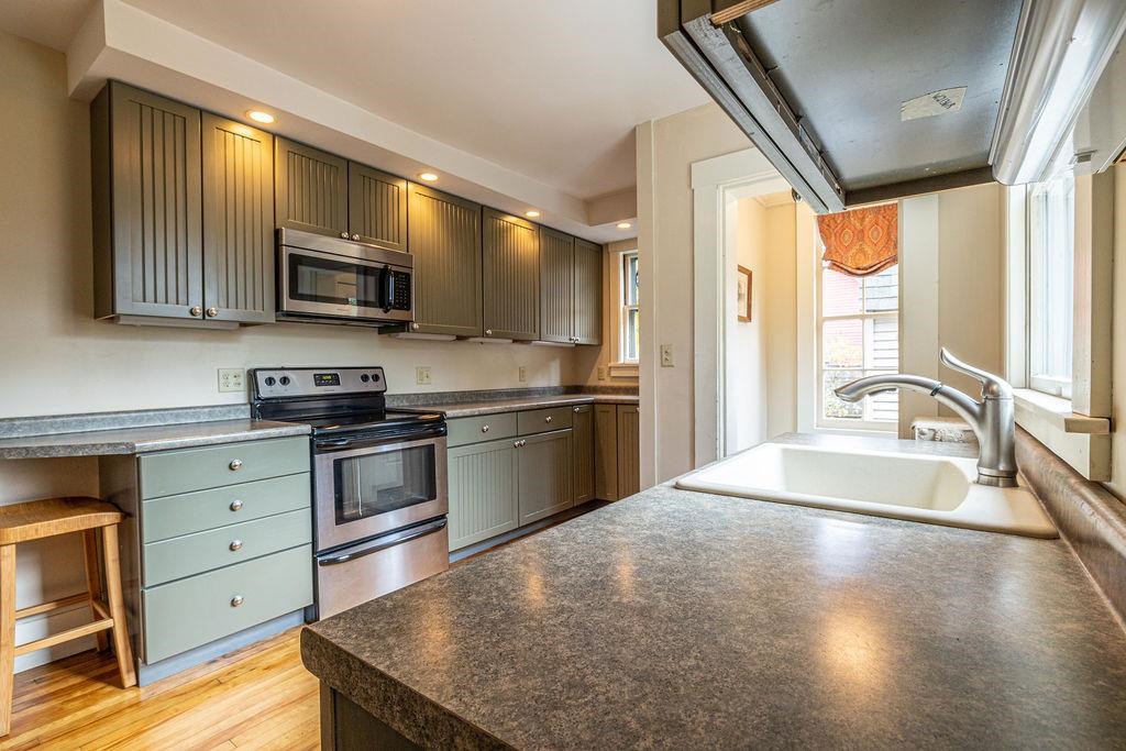 81 Warren Street Concord, NH 03301 - Photo 17 of 40