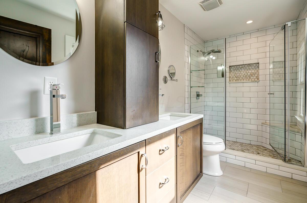 150 South Cassingham Road Columbus, OH 43209 - Photo 21 of 52 Owner Full Bath