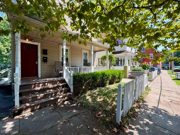$2,000 | 1018 Auburn Avenue, Unit DOWN, Cleveland, OH 44113