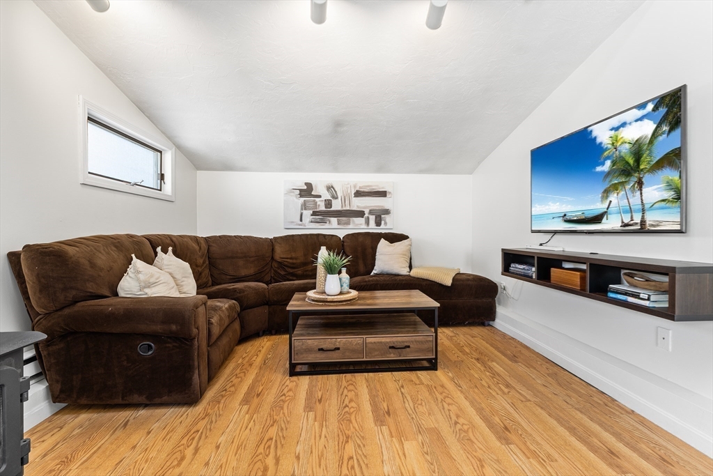 220 Brook Street Framingham, MA 01701 - Photo 18 of 31