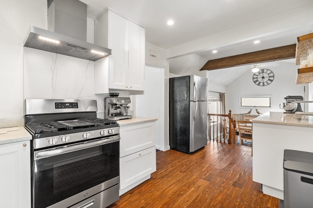 220 Brook Street Framingham, MA 01701 - Photo 8 of 31