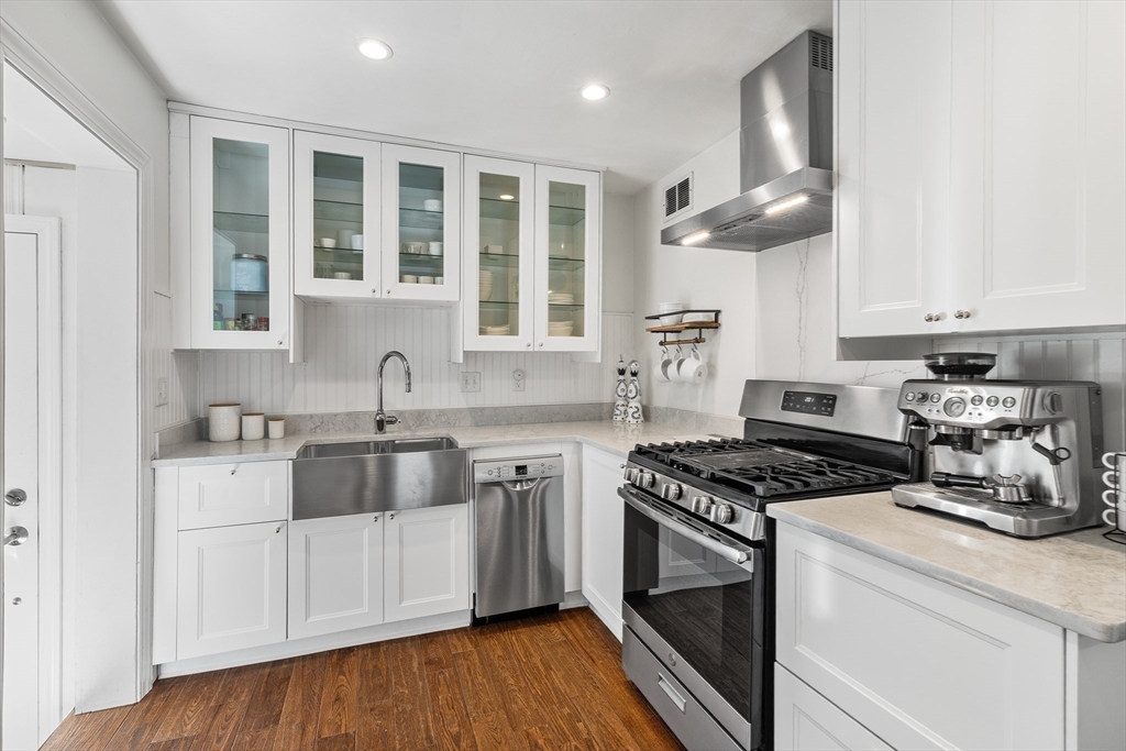 220 Brook Street Framingham, MA 01701 - Photo 10 of 31