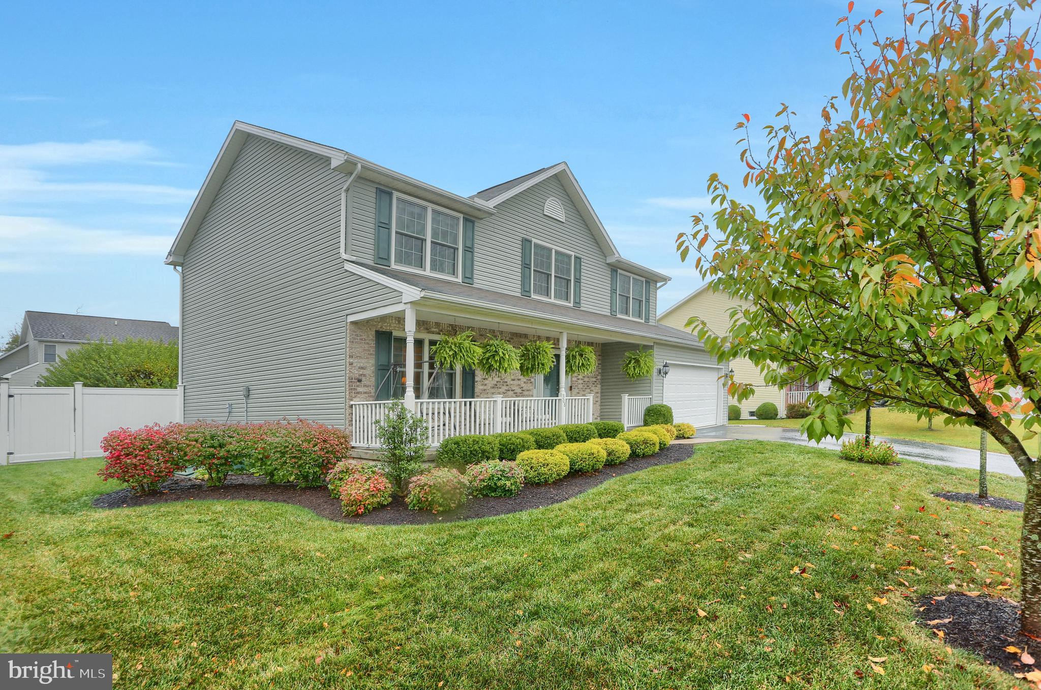 308 Summit View Carlisle, PA 17013 - Photo 4 of 51