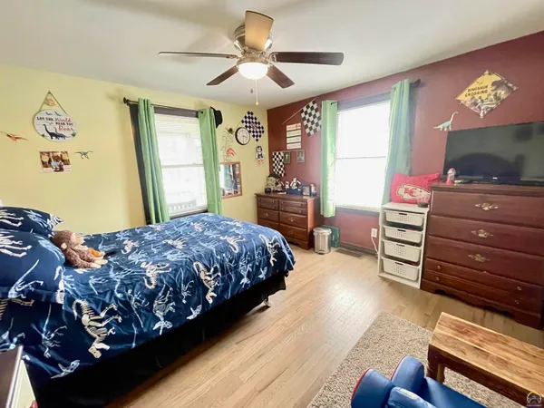 $199,500 | 525 Northeast Freeman Avenue, Topeka, KS 66616