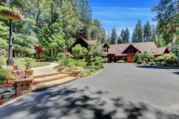 $3,999,999 | 13027 Robin Road, Nevada City, CA 95959