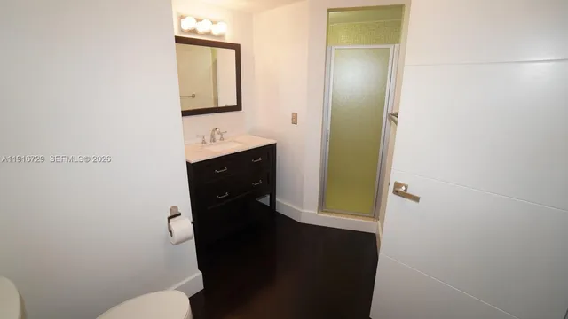 $2,125 | 1351 Northeast Miami Gardens Drive, Unit 915E, Miami, FL 33179