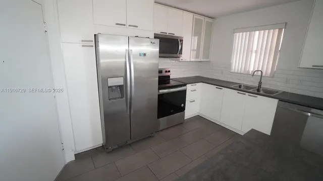 $2,125 | 1351 Northeast Miami Gardens Drive, Unit 915E, Miami, FL 33179