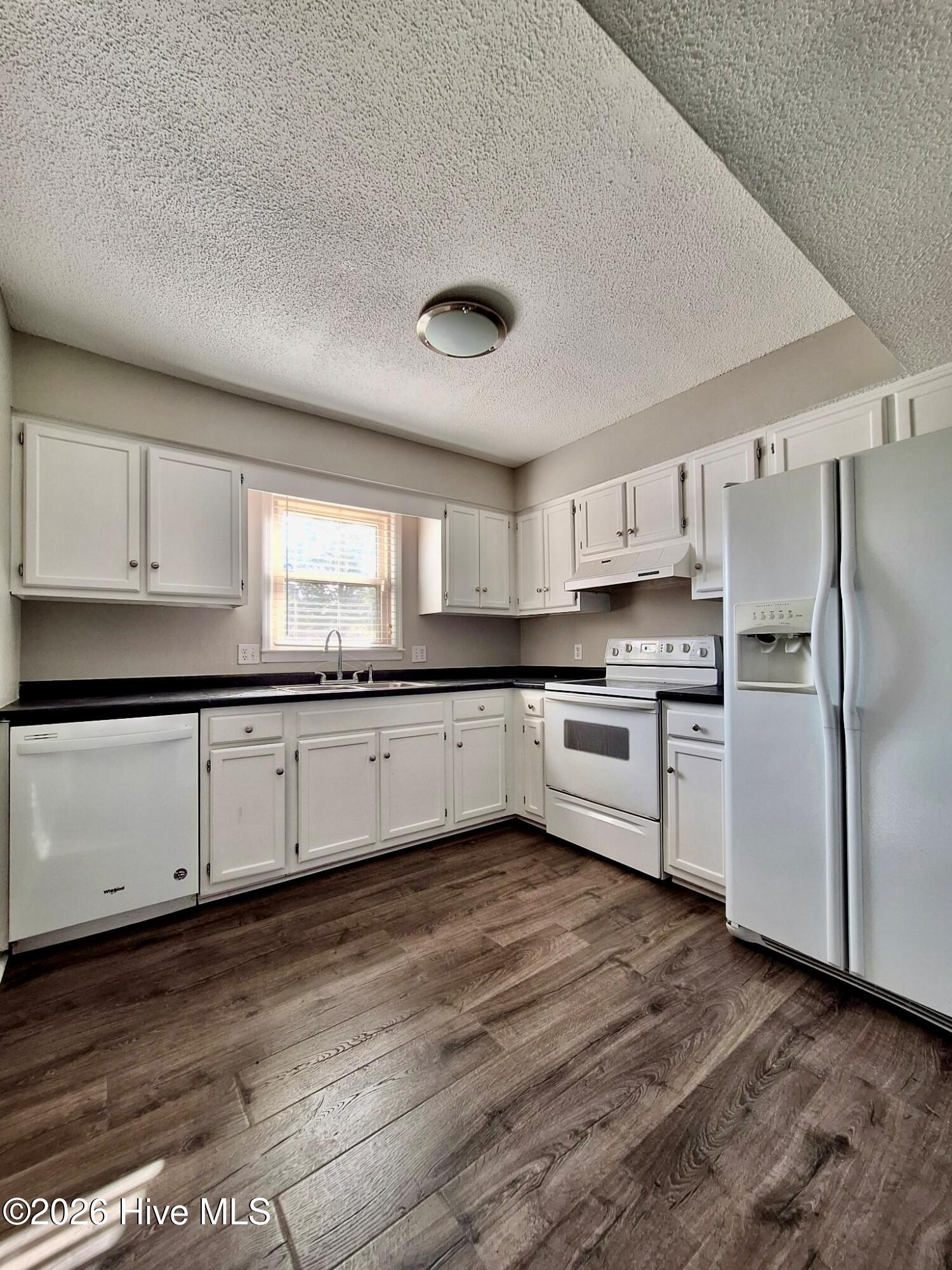 1849 Quail Ridge Road, Unit E Greenville, NC 27858 - Photo 3 of 14 Quail Ridge Road 1849 E (3)