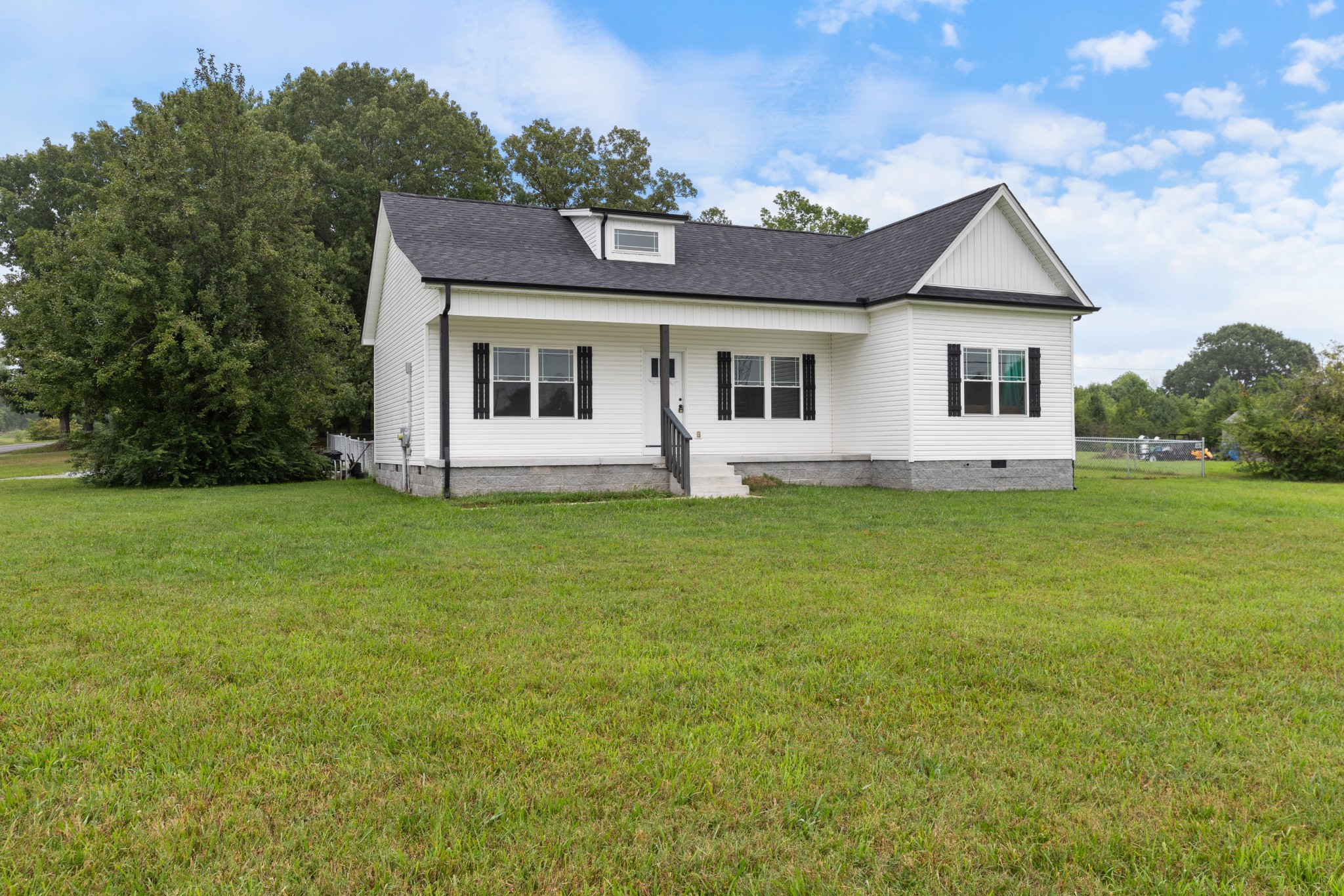 3006 Westcot Road White Bluff, TN 37187 - Photo 2 of 25 Just a few miles to Montgomery Bell State Park, beautiful golf courses and nature trails.