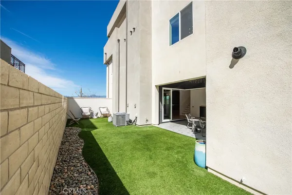 $1,030,000 | 27533 North Golden Currant Place, Valencia, CA 91381