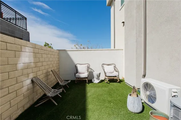 $1,030,000 | 27533 North Golden Currant Place, Valencia, CA 91381
