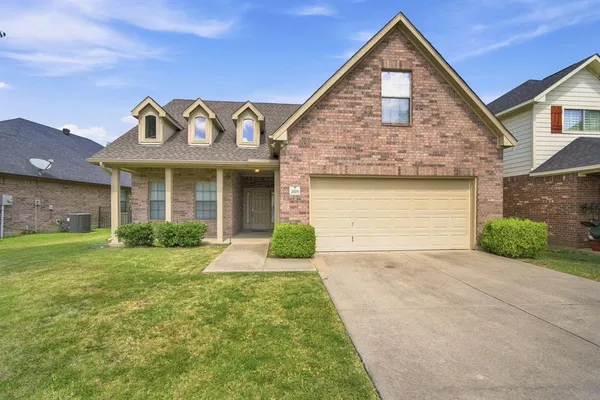 $419,000 | 3009 Shoreline Drive, Burleson, TX 76028