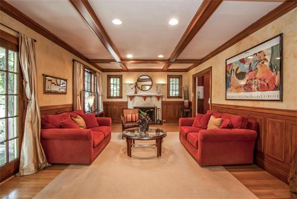 15 Burr Road Newton, MA 02459 - Photo 3 of 24 Gallery Image 3