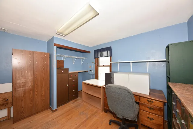 $165,000 | 4720 West Montrose Avenue, Milwaukee, WI 53219