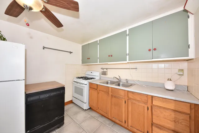 $165,000 | 4720 West Montrose Avenue, Milwaukee, WI 53219