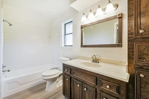 $1,735 | 639 North Starboard Street, Crosby, TX 77532