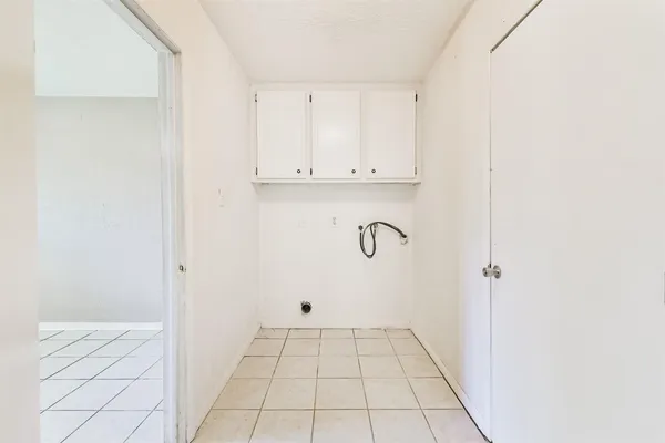 $1,735 | 639 North Starboard Street, Crosby, TX 77532