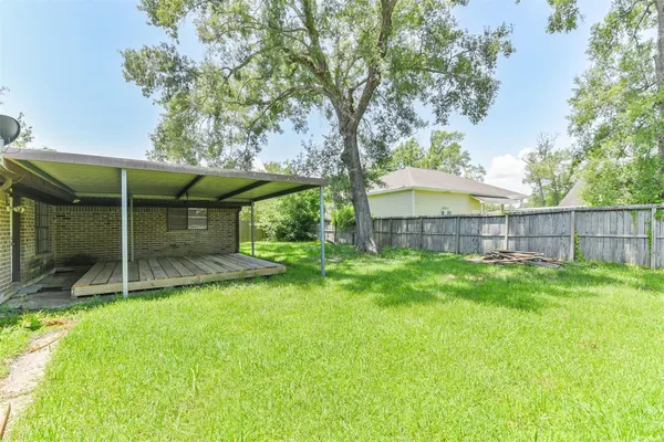 $1,735 | 639 North Starboard Street, Crosby, TX 77532