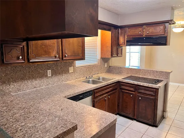 $1,735 | 639 North Starboard Street, Crosby, TX 77532