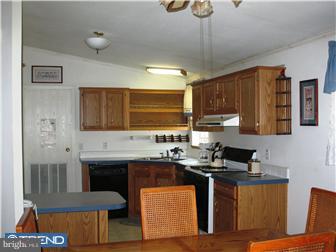 176 Telegraph Road Coatesville, PA 19320 - Photo 3 of 11 Kitchen