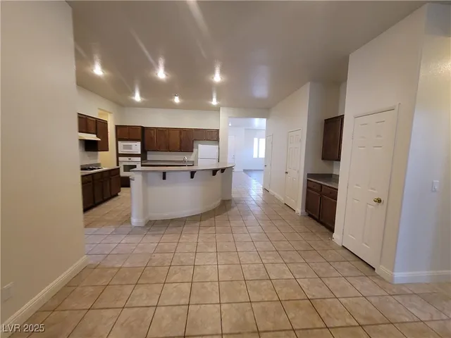$2,100 | 8240 Aurora Peak Avenue, Las Vegas, NV 89131