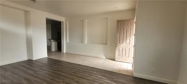 $2,100 | 8240 Aurora Peak Avenue, Las Vegas, NV 89131