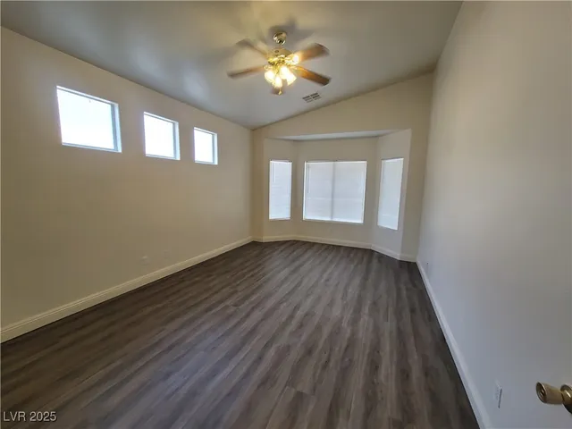 $2,100 | 8240 Aurora Peak Avenue, Las Vegas, NV 89131