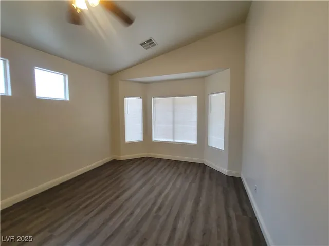 $2,100 | 8240 Aurora Peak Avenue, Las Vegas, NV 89131