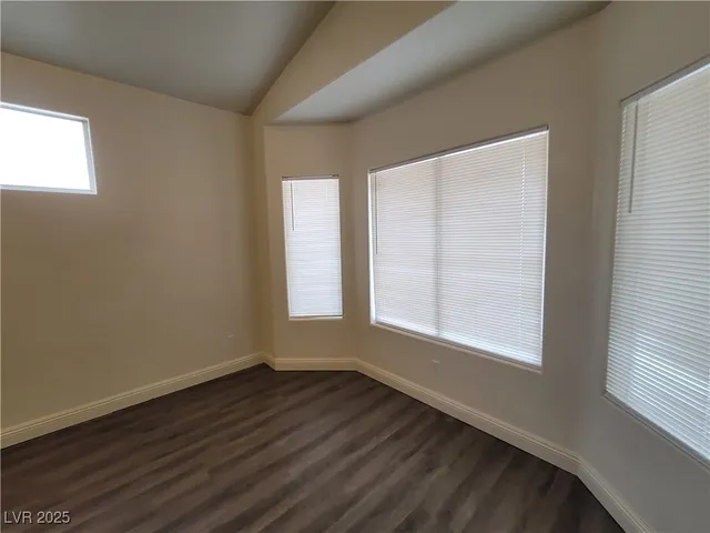$2,100 | 8240 Aurora Peak Avenue, Las Vegas, NV 89131