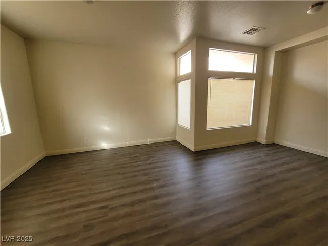 $1,900 | 8240 Aurora Peak Avenue, Las Vegas, NV 89131