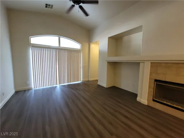 $2,100 | 8240 Aurora Peak Avenue, Las Vegas, NV 89131