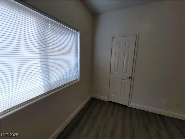 $2,100 | 8240 Aurora Peak Avenue, Las Vegas, NV 89131
